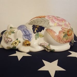 Porcilin Sleeping Cat